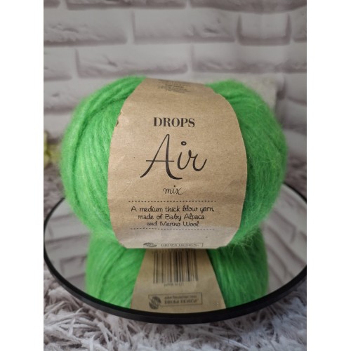 Drops Air 43 parrot green